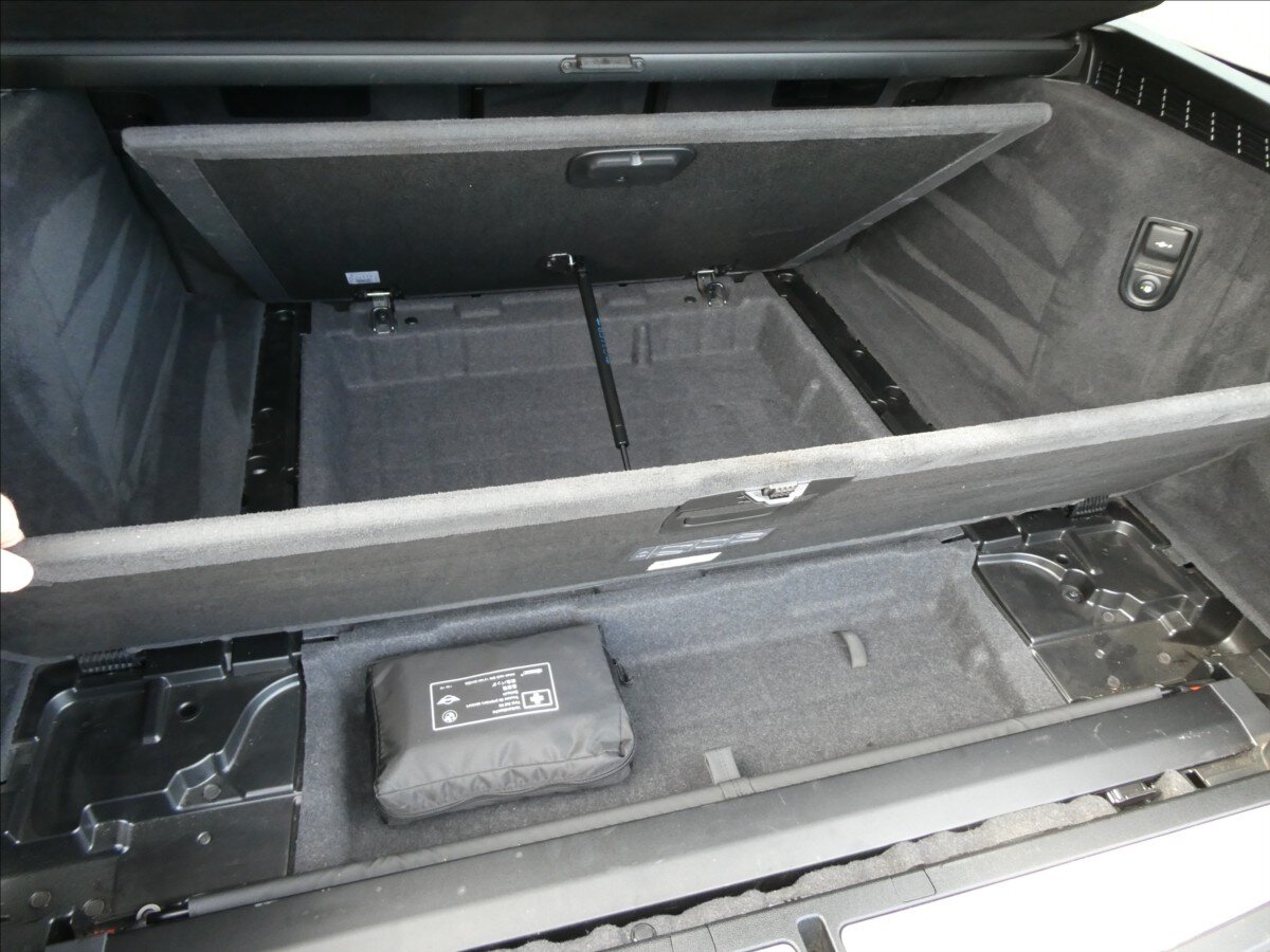 BMW Řada 5 Kombi 3,0 l 235 kw