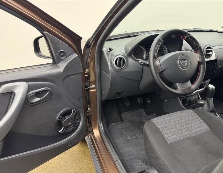 Dacia Duster SUV / Terénní 1,6 l 77 kw