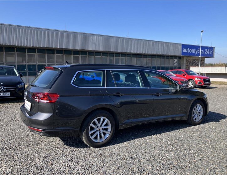 Volkswagen Passat Kombi 2,0 l 110 kw