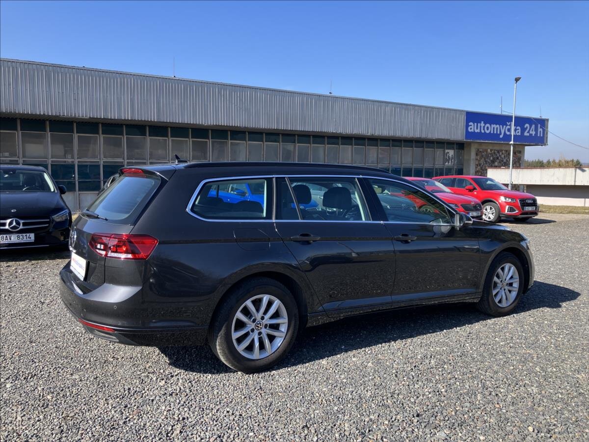 Volkswagen Passat Kombi 2,0 l 110 kw