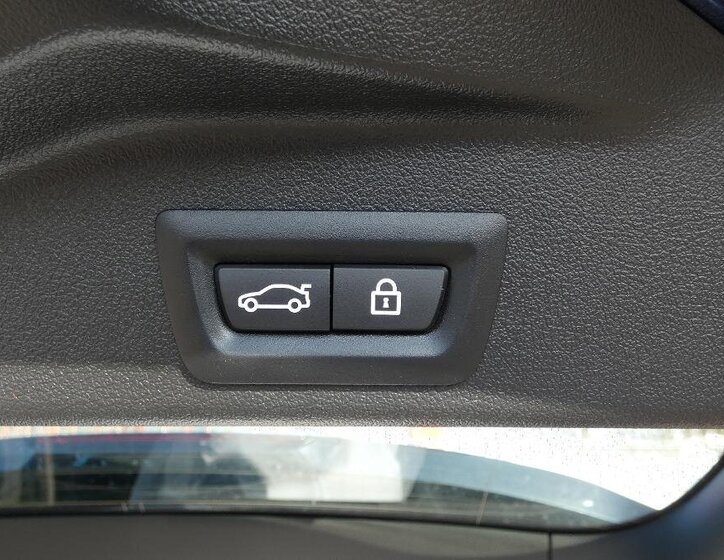 BMW X5 SUV / Terénní 3,0 l 245 kw