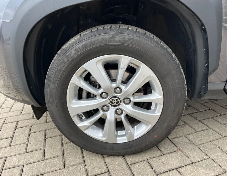 Toyota Yaris Cross 27