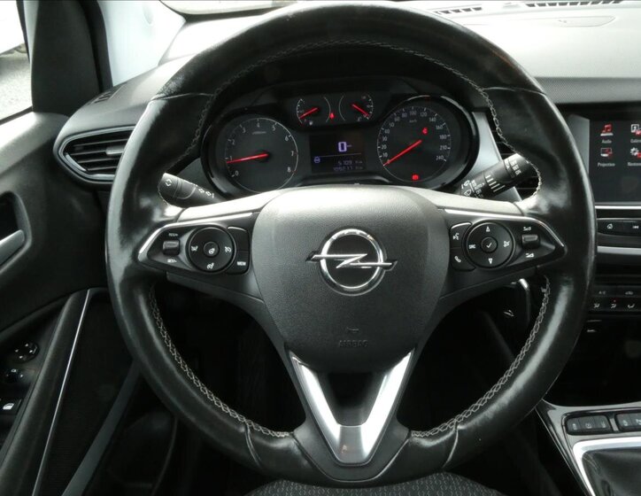 Opel Crossland X MPV 1,2 l 96 kw