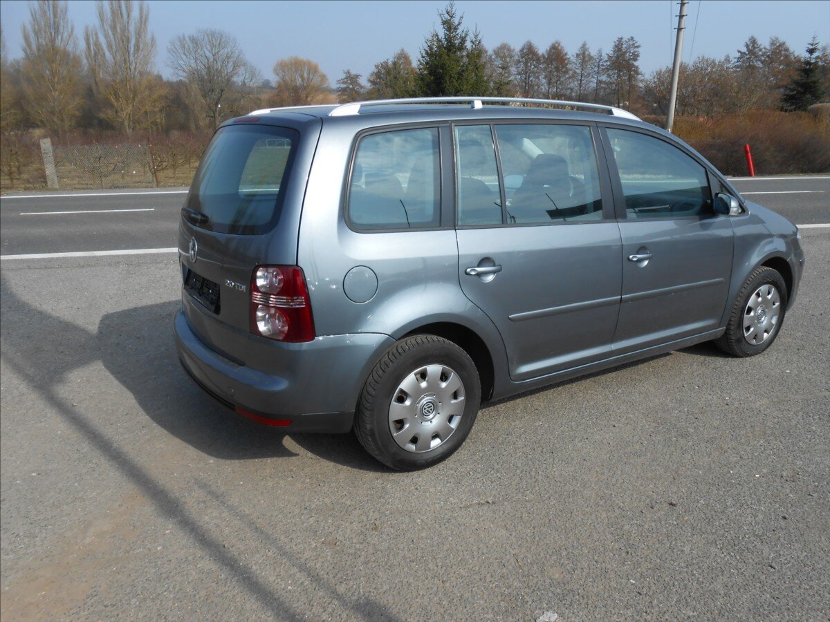 Volkswagen Touran Kombi 2,0 l 103 kw
