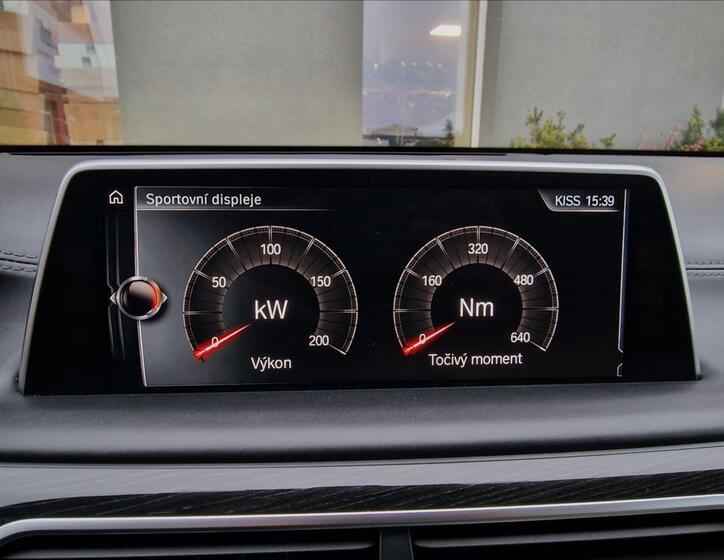 BMW Řada 7 28