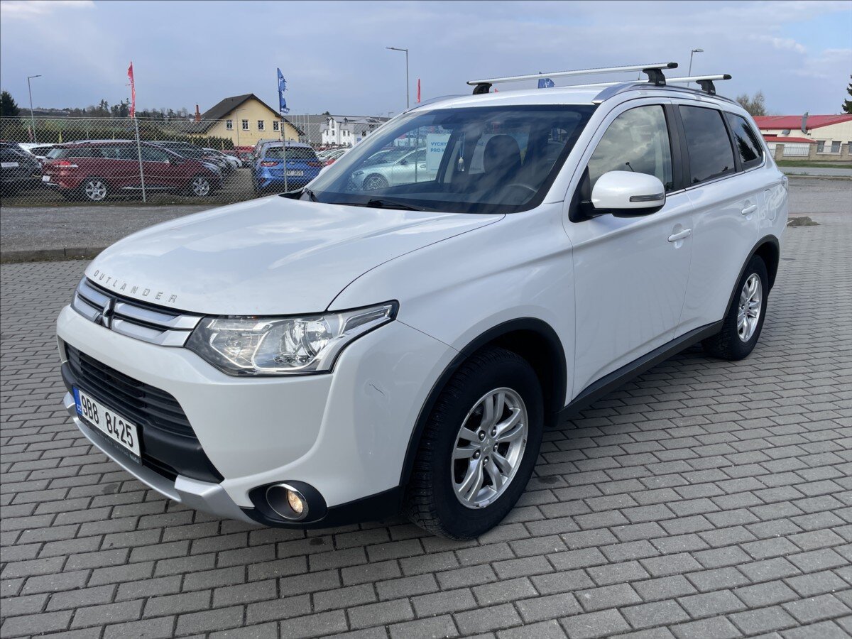 Mitsubishi Outlander SUV / Terénní 2,3 l 110 kw