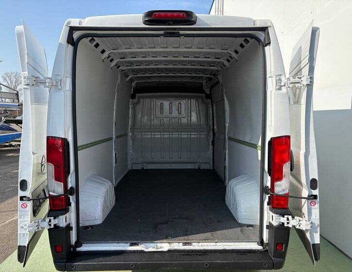 Opel Movano Skříň 2,2 l 103 kw