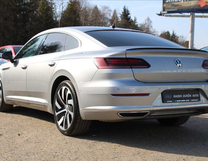 Volkswagen Arteon Liftback 2,0 l 176 kw