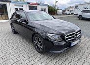 Mercedes-Benz Třídy E Kombi 2,0 l 143 kw