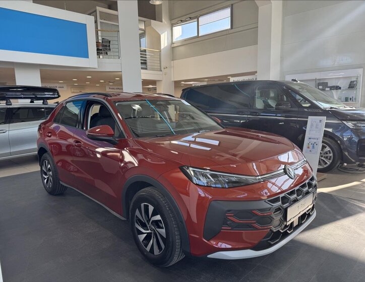 Volkswagen T-Roc SUV / Terénní 1,5 l 110 kw