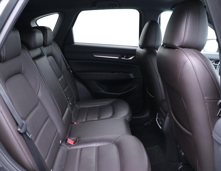 Mazda CX-5 SUV / Terénní 2,5 l 143 kw