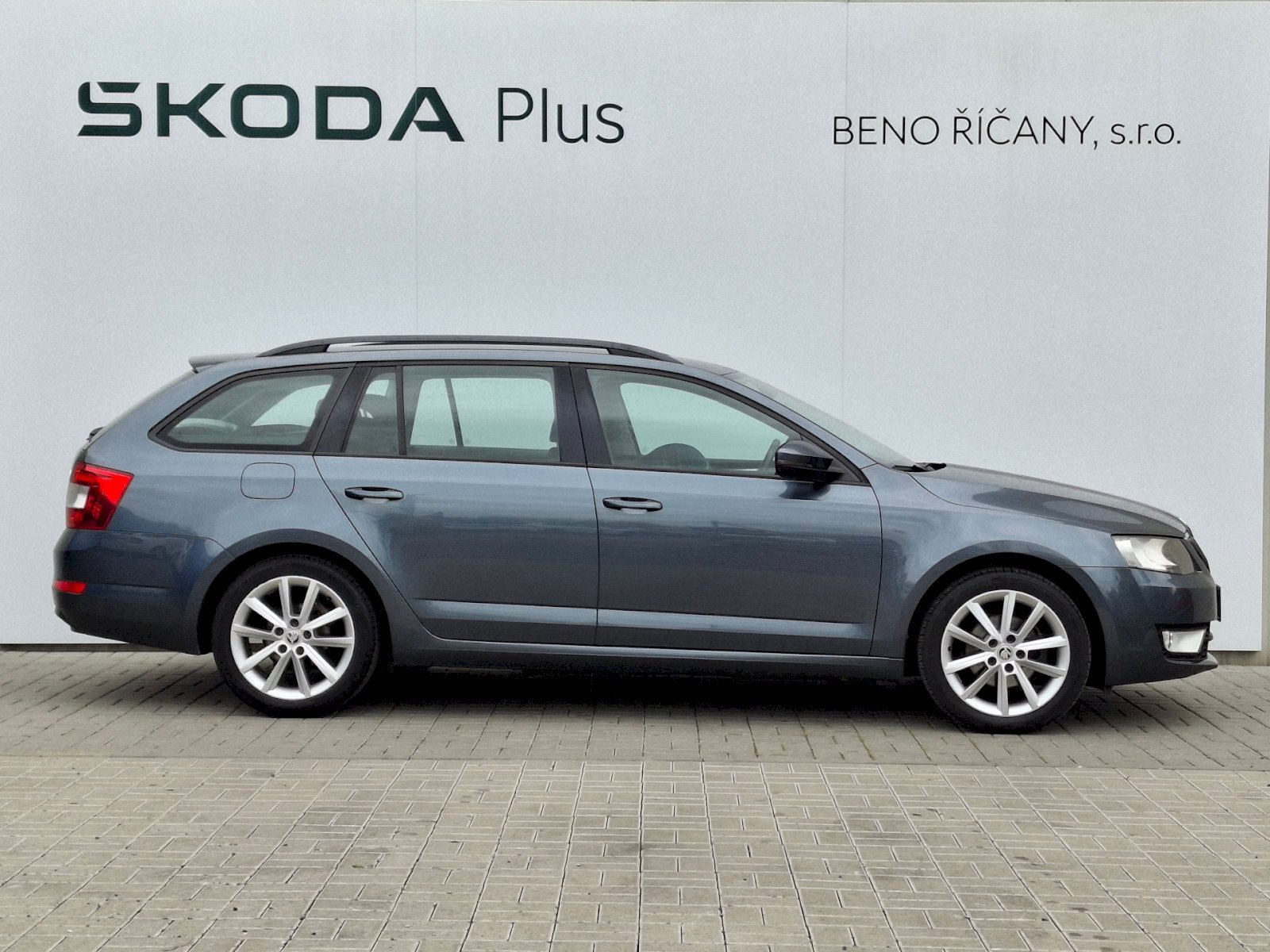 Škoda Octavia Kombi 1,6 l 77 kw