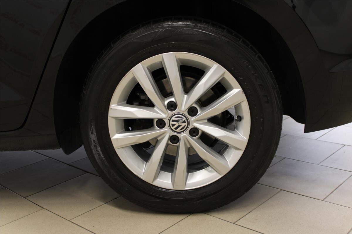 Volkswagen Touran Kombi 1,5 l 110 kw