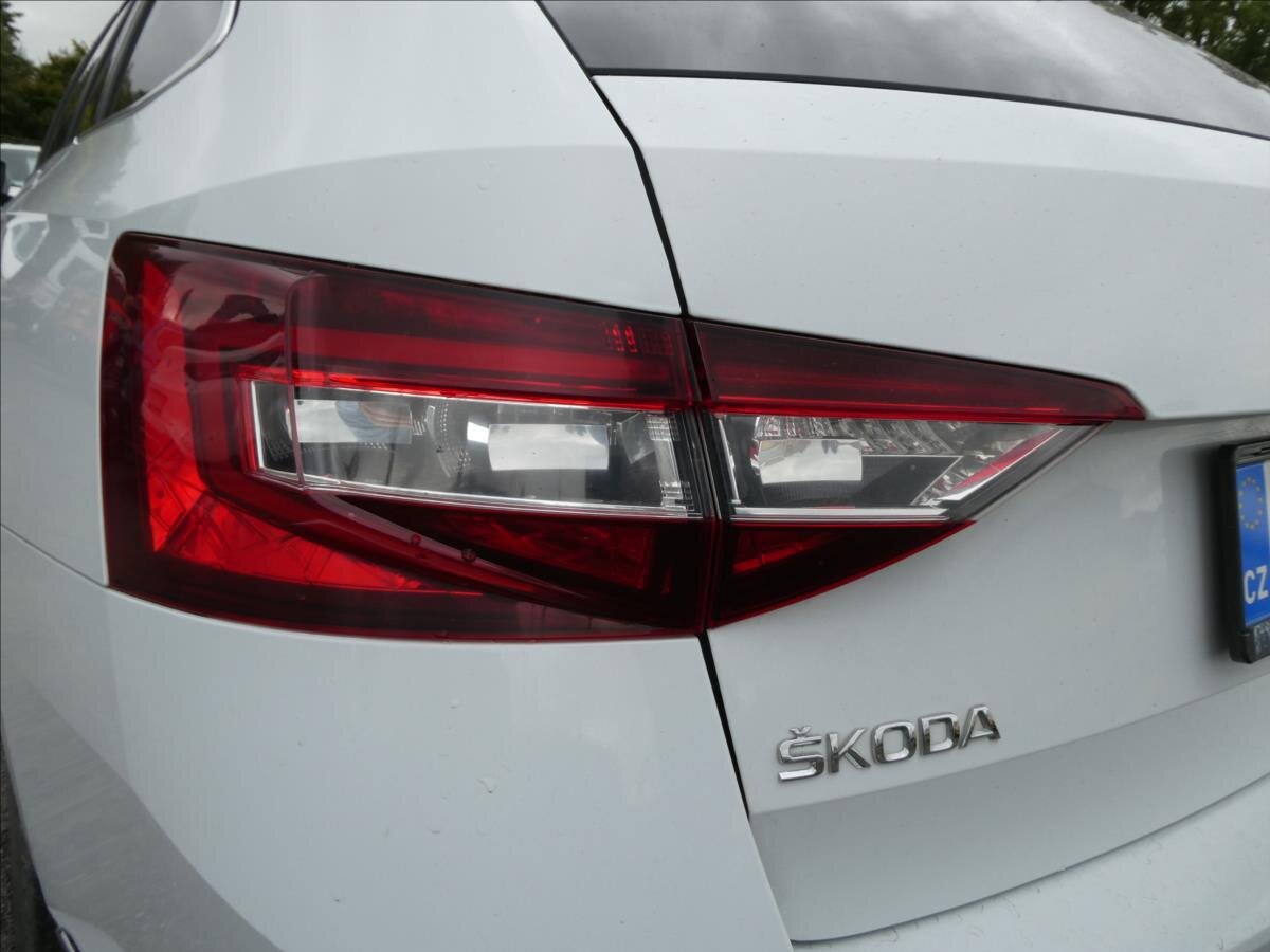 Škoda Superb Kombi 2,0 l 140 kw