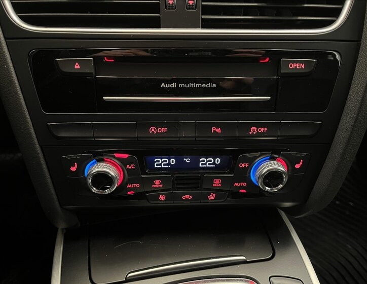 Audi A4 Kombi 2,0 l 140 kw