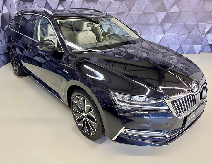 Škoda Superb 4
