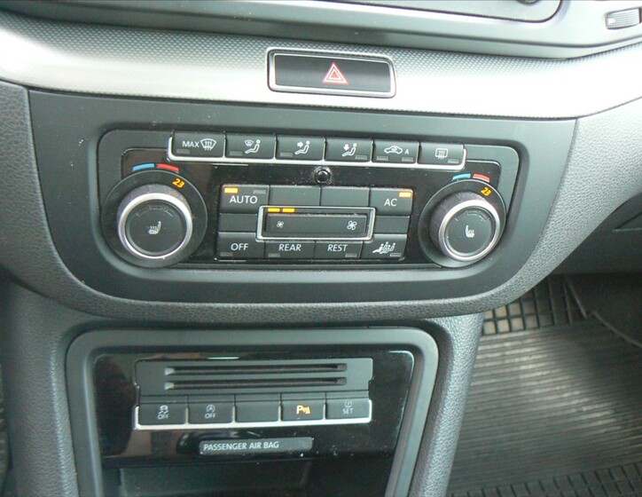 Volkswagen Sharan 16