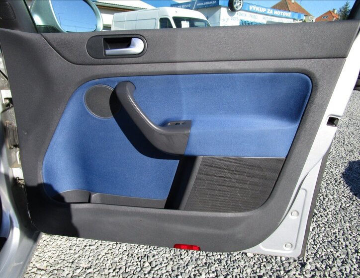 Volkswagen Golf Plus Skříň 1,6 l 75 kw