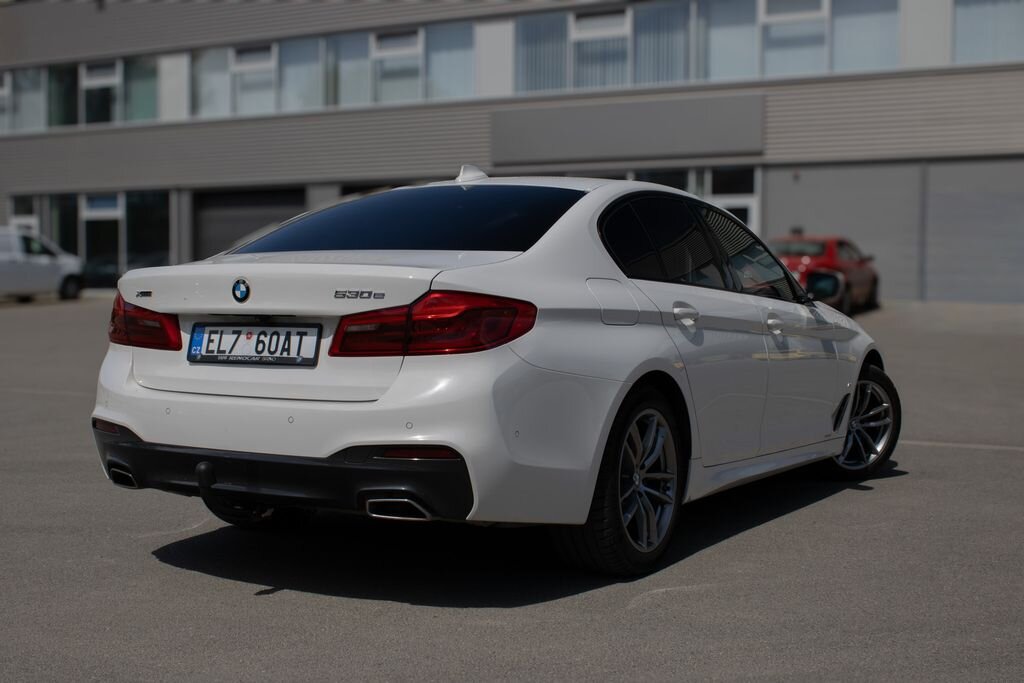BMW Řada 5 Sedan / Limuzína 2,0 l 185 kw