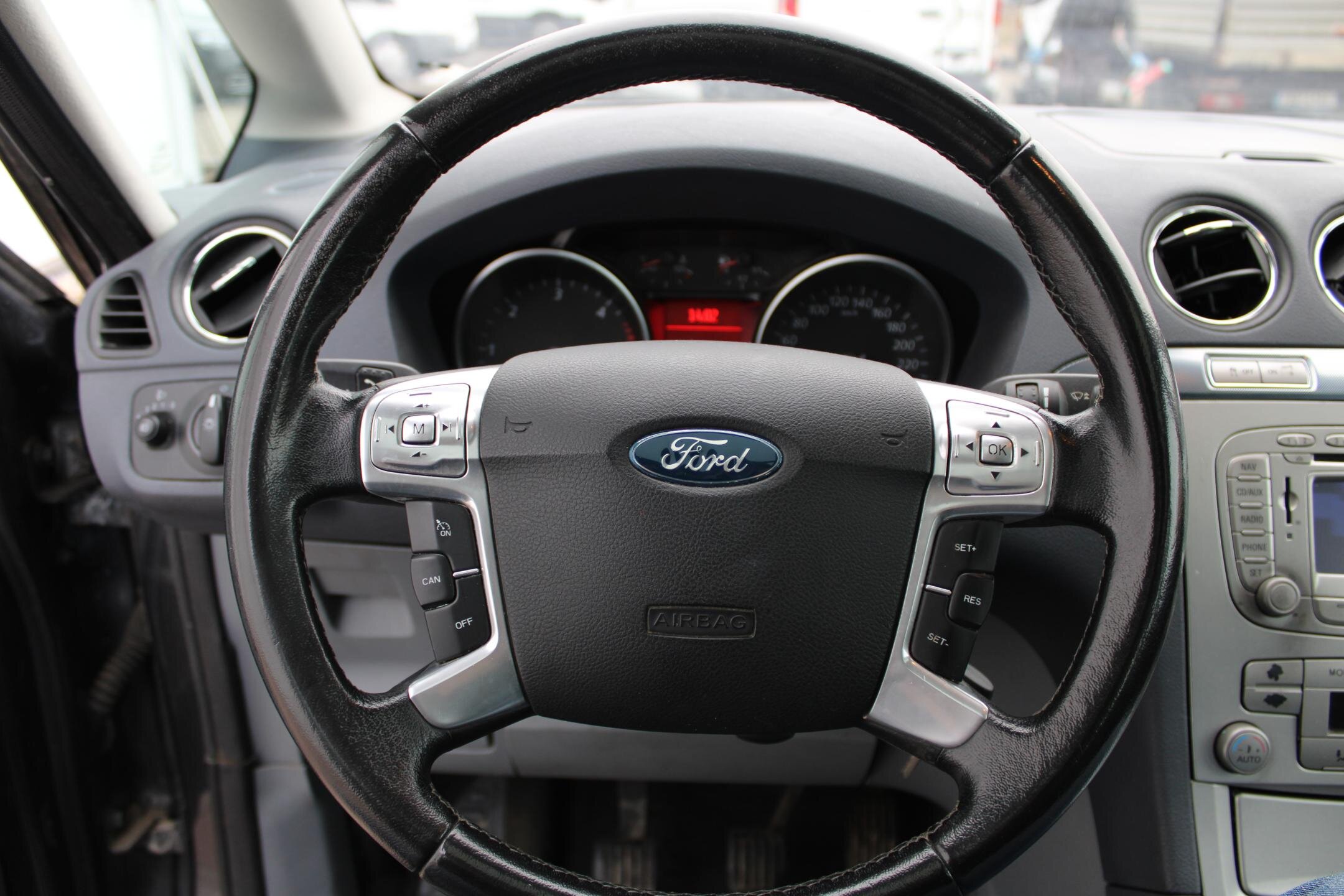 Ford Galaxy Kombi 1,8 l 92 kw