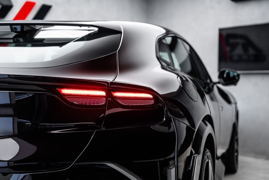 Ferrari Ostatní SUV / Terénní 6,5 l 529 kw