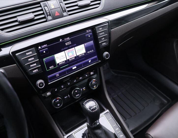 Škoda Superb Liftback 2,0 l 140 kw