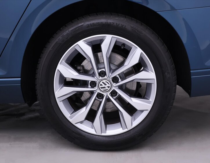 Volkswagen Passat Kombi 1,5 l 110 kw