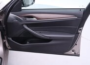 BMW Řada 5 Sedan / Limuzína 2,0 l 140 kw