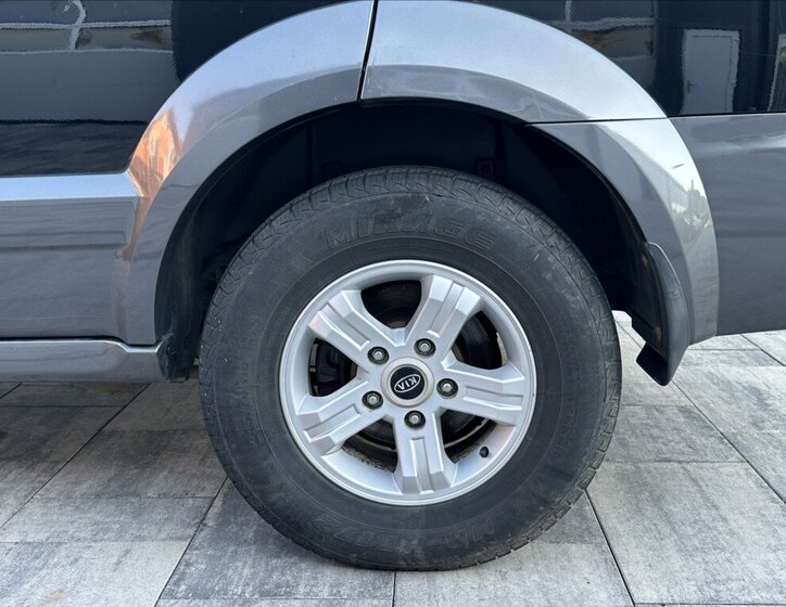 KIA Sorento SUV / Terénní 2,5 l 103 kw