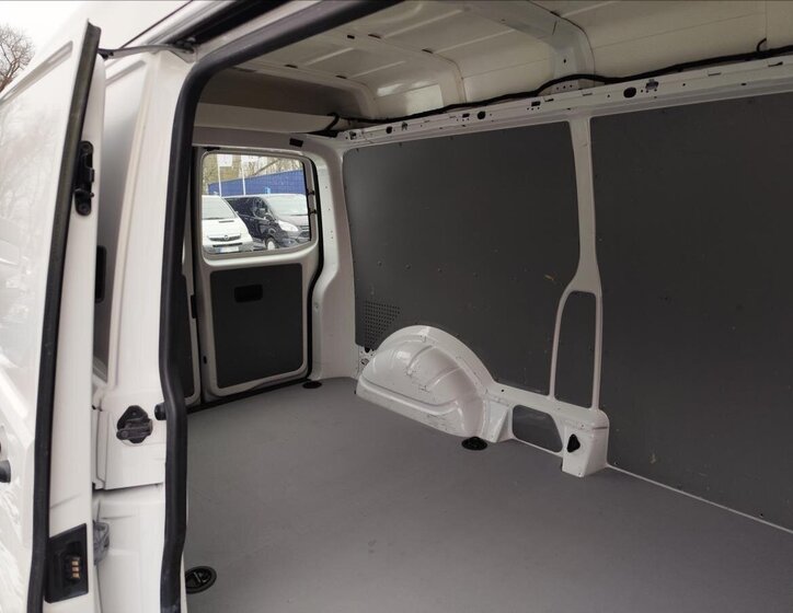 Volkswagen Transporter VAN-Minibus 2,0 l 84 kw