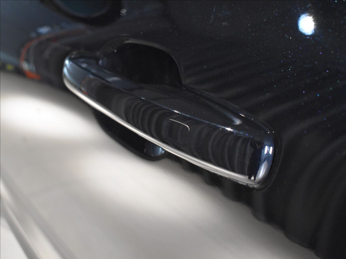 Volvo XC60 SUV / Terénní 2,0 l 184 kw