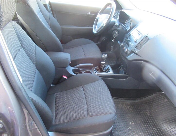 Hyundai i30 Hatchback 1,4 l 80 kw