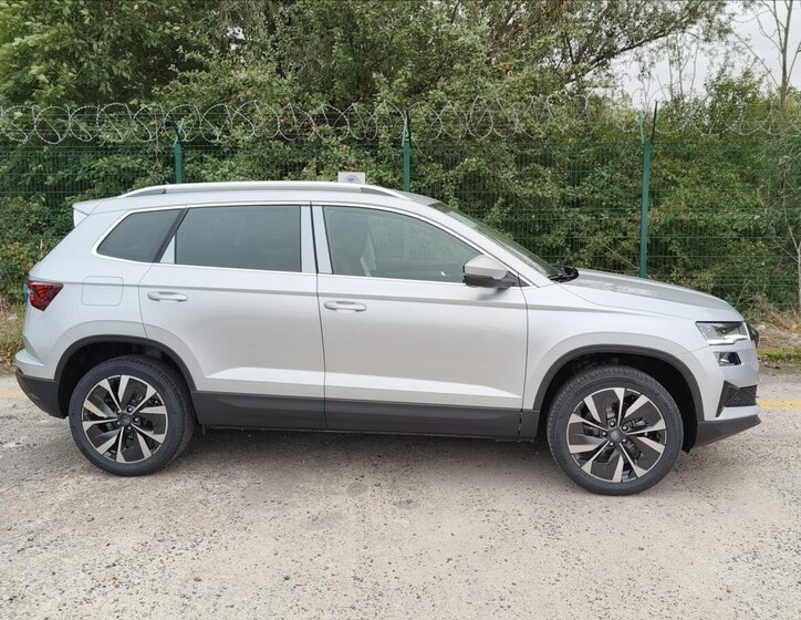 Škoda Karoq SUV / Terénní 1,5 l 110 kw