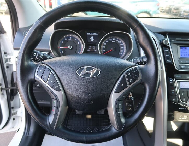 Hyundai i30 Kombi 1,6 l 88 kw