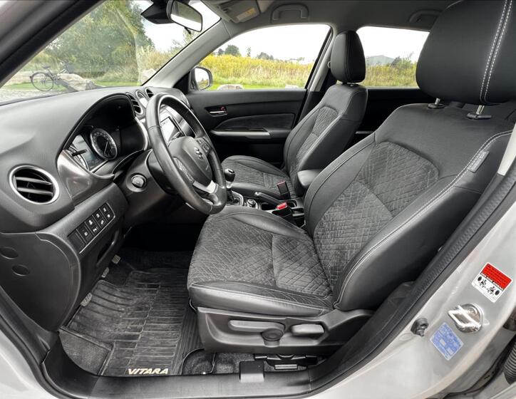 Suzuki Vitara 23