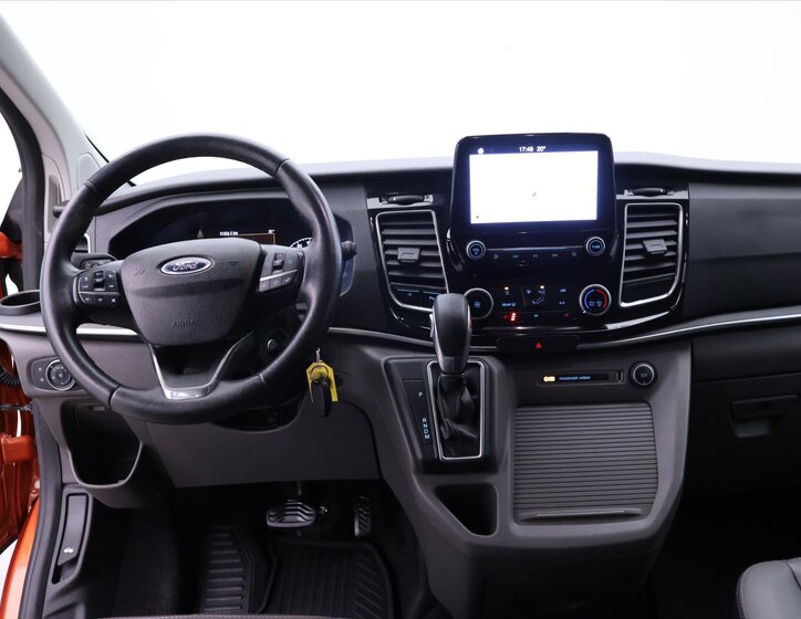 Ford Tourneo Custom Kombi 2,0 l 125 kw