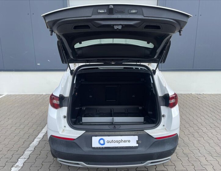 Opel Grandland X SUV / Terénní 2,0 l 130 kw