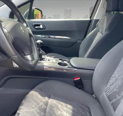 Peugeot 3008 7