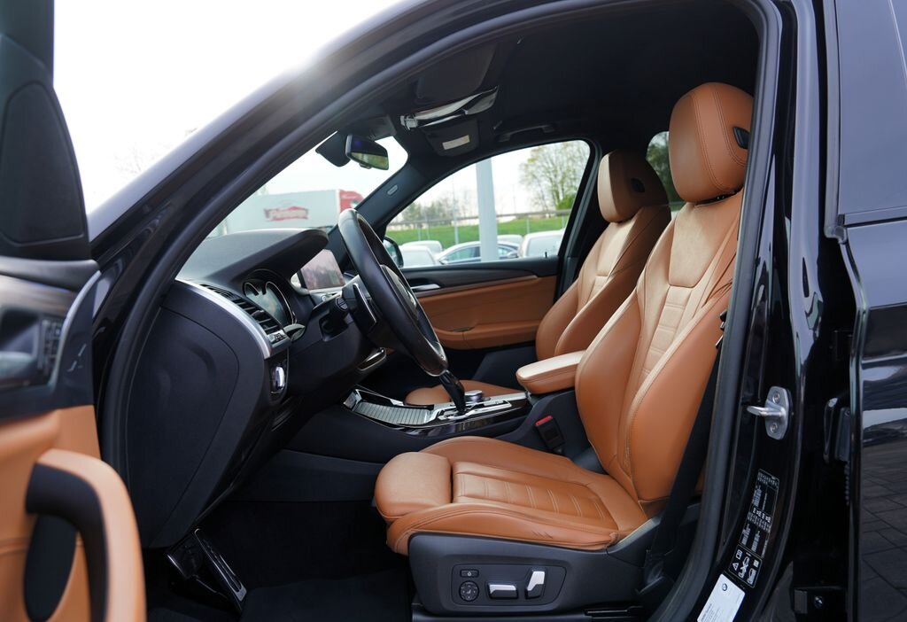 BMW X3 SUV / Terénní 3,0 l 195 kw