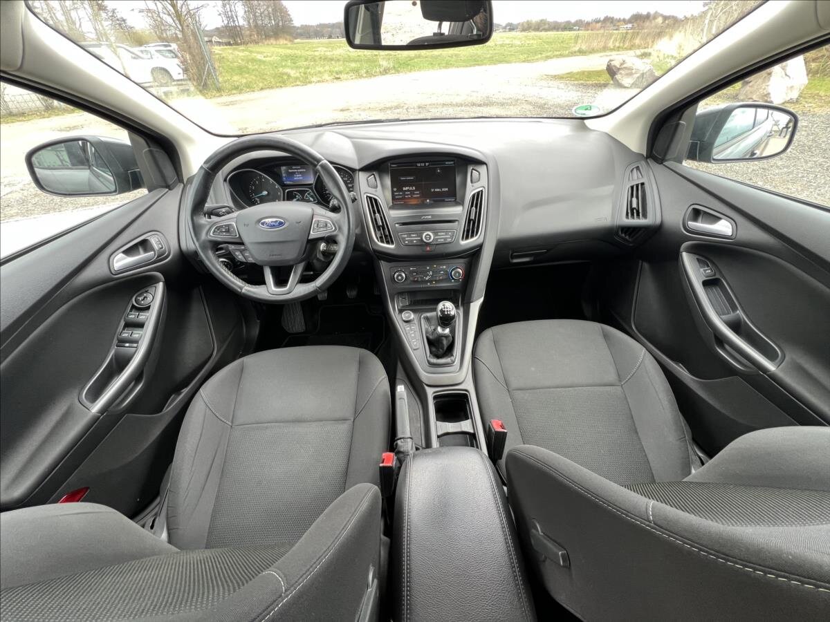 Ford Focus Kombi 999,0 92 kw