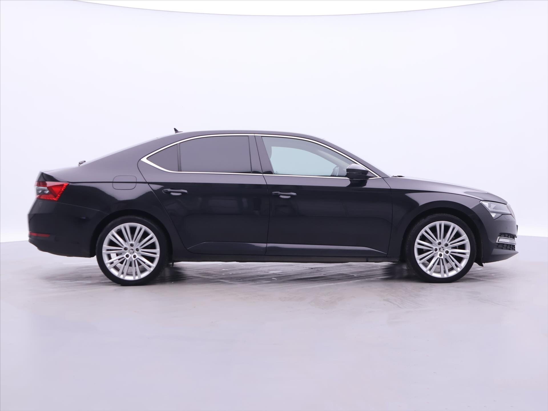 Škoda Superb Liftback 2,0 l 110 kw