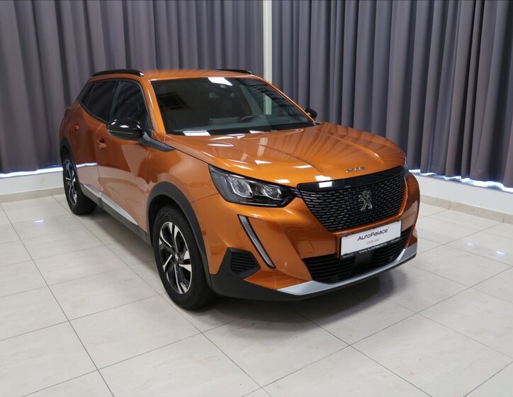 Peugeot 2008 Hatchback 1,2 l 96 kw