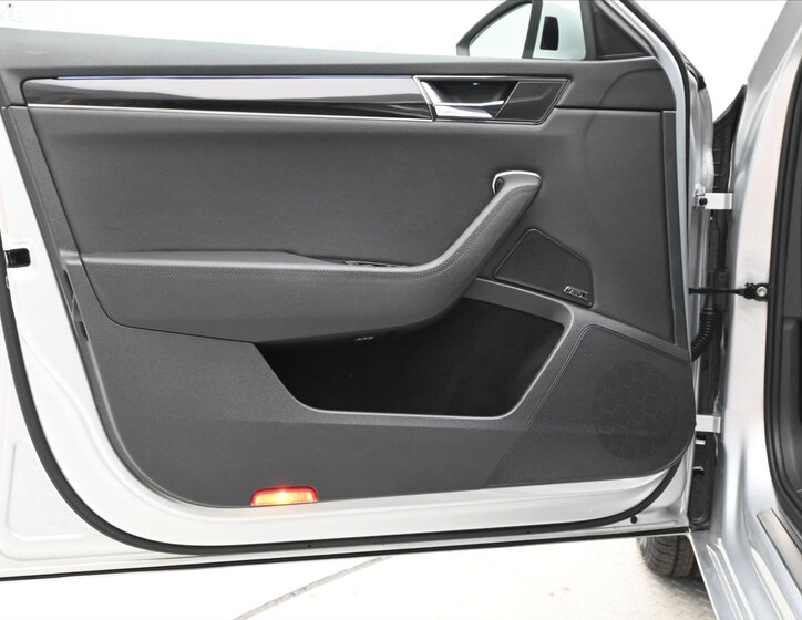 Škoda Superb Kombi 1,4 l 115 kw