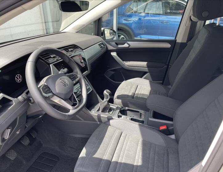 Volkswagen Touran 10
