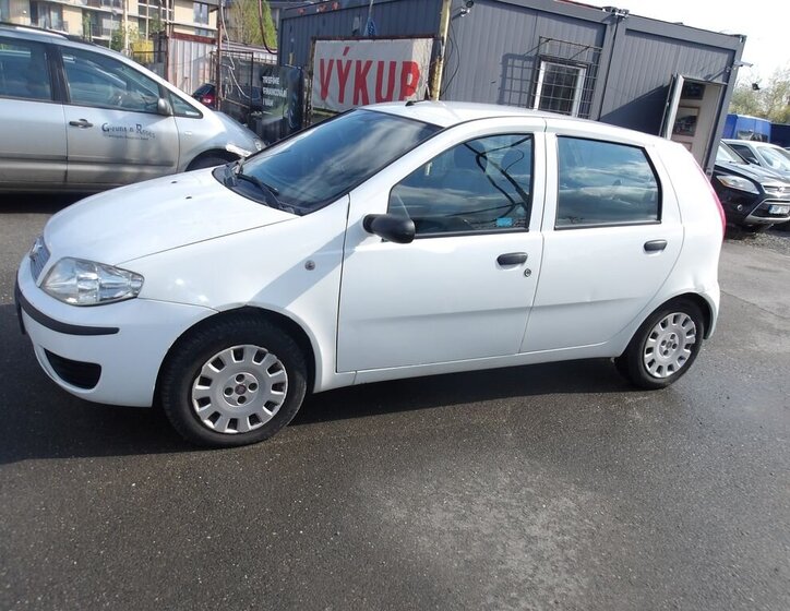 Fiat Punto Hatchback 1,2 l 44 kw