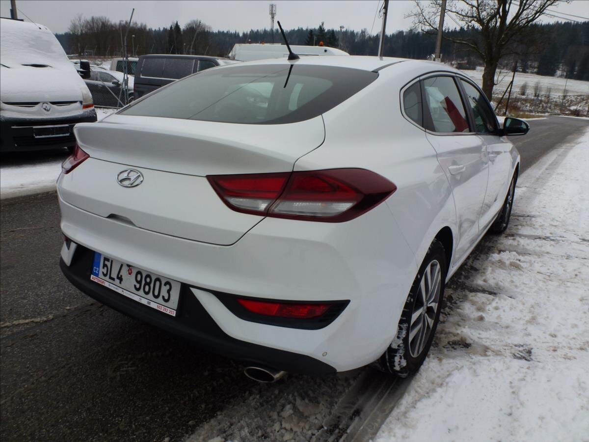 Hyundai i30 Hatchback 998,0 88 kw