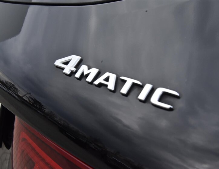 Mercedes-Benz GLC SUV / Terénní 2,0 l 143 kw