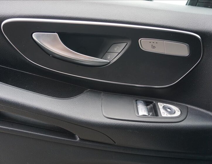 Mercedes-Benz Vito 15