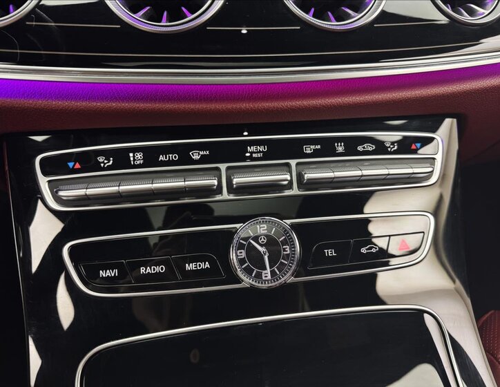 Mercedes-Benz CLS Sedan / Limuzína 3,0 l 320 kw