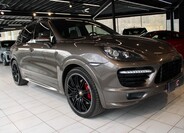 Porsche Cayenne 1